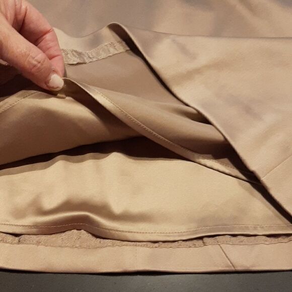 Max & Cleo New Open Back Zip Side Lined Lace Bodice Dress - Picture 10 of 15